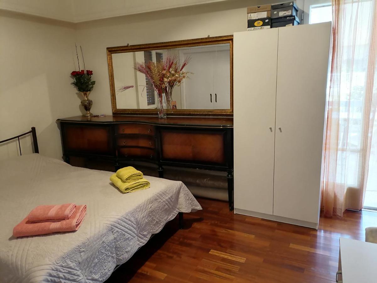 Kомната Гостья Apartman Athén Kültér fotó